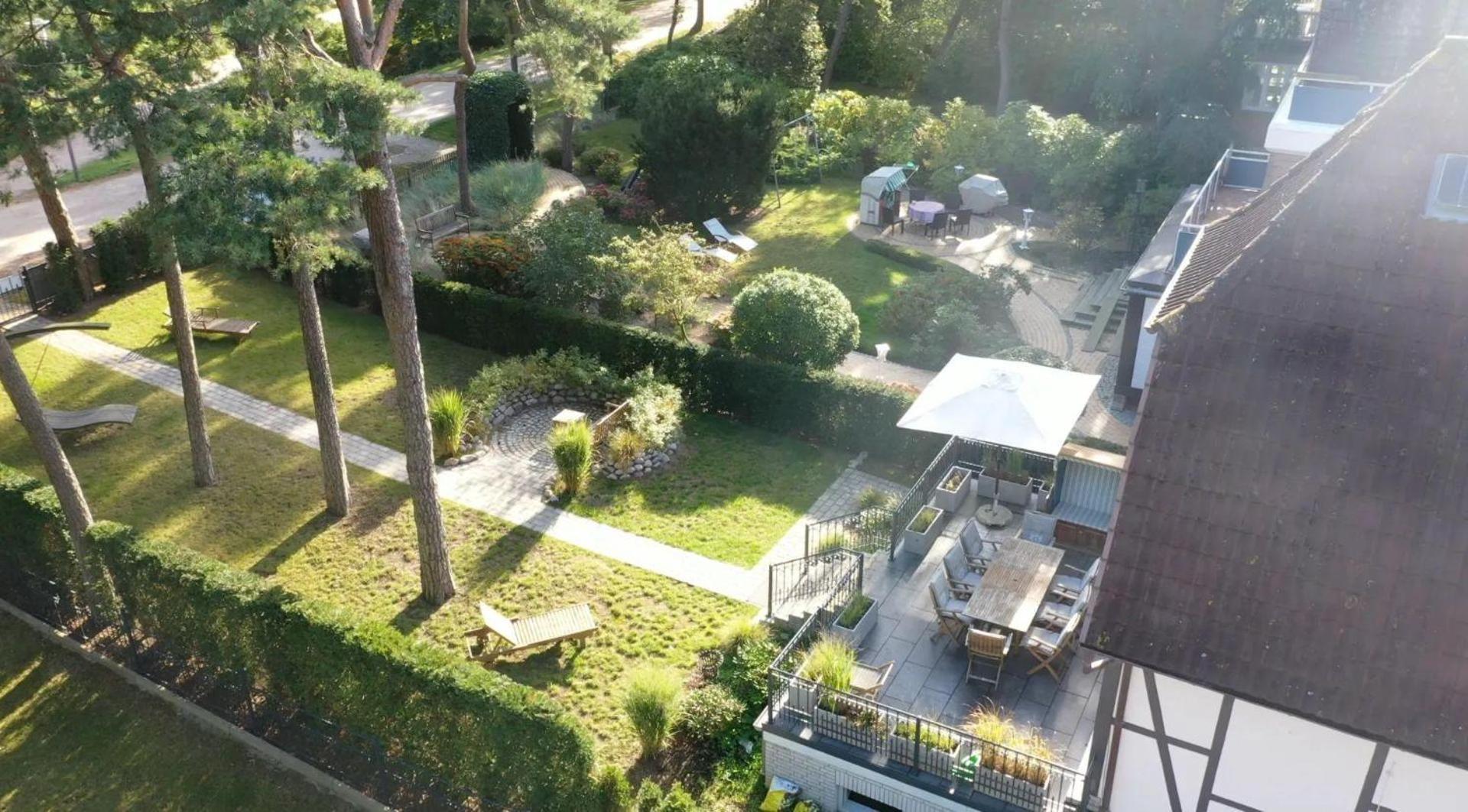 Ferienhaus-strandallee95-direkt-am-strand * Timmendorfer Strand